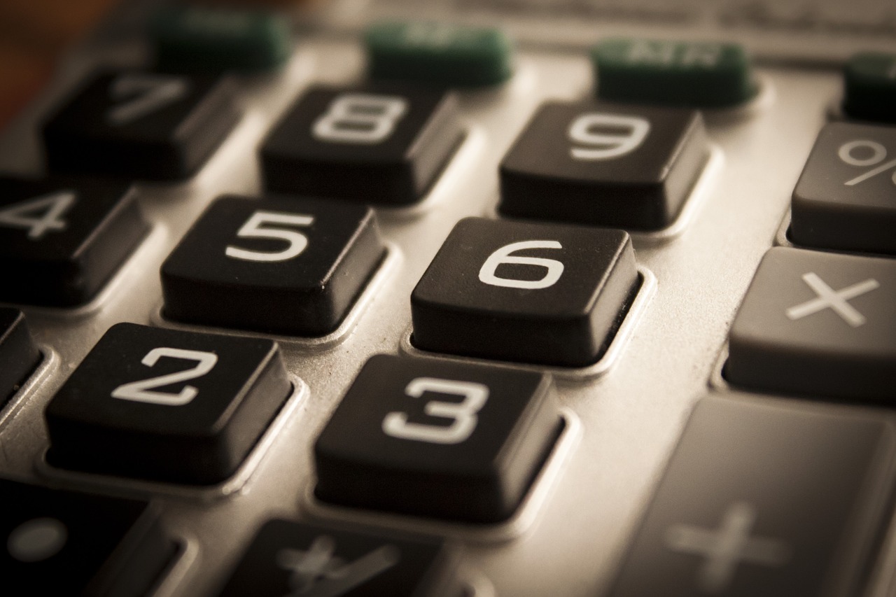 upclose-photo-of-calculator-buttons