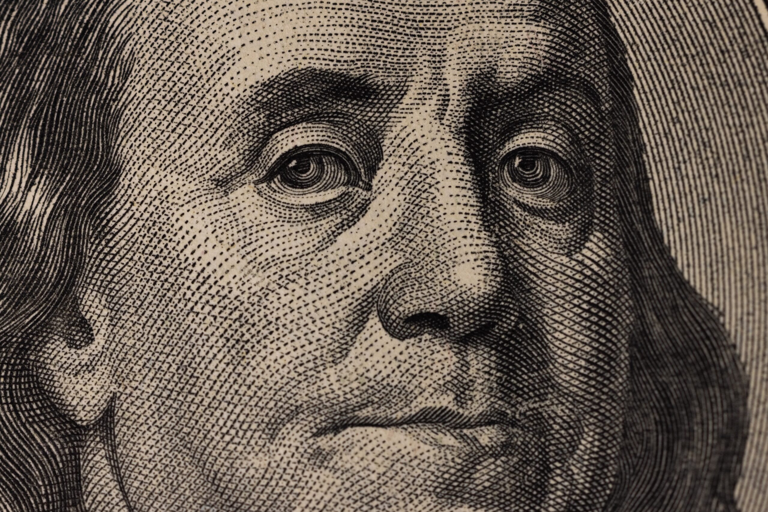 100 dollar bill upclose